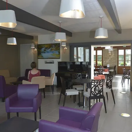 Chateau De Collonges Hotel Saint-Donat-sur-lʼHerbasse